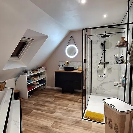 Pres Du Circuit Du Mans *